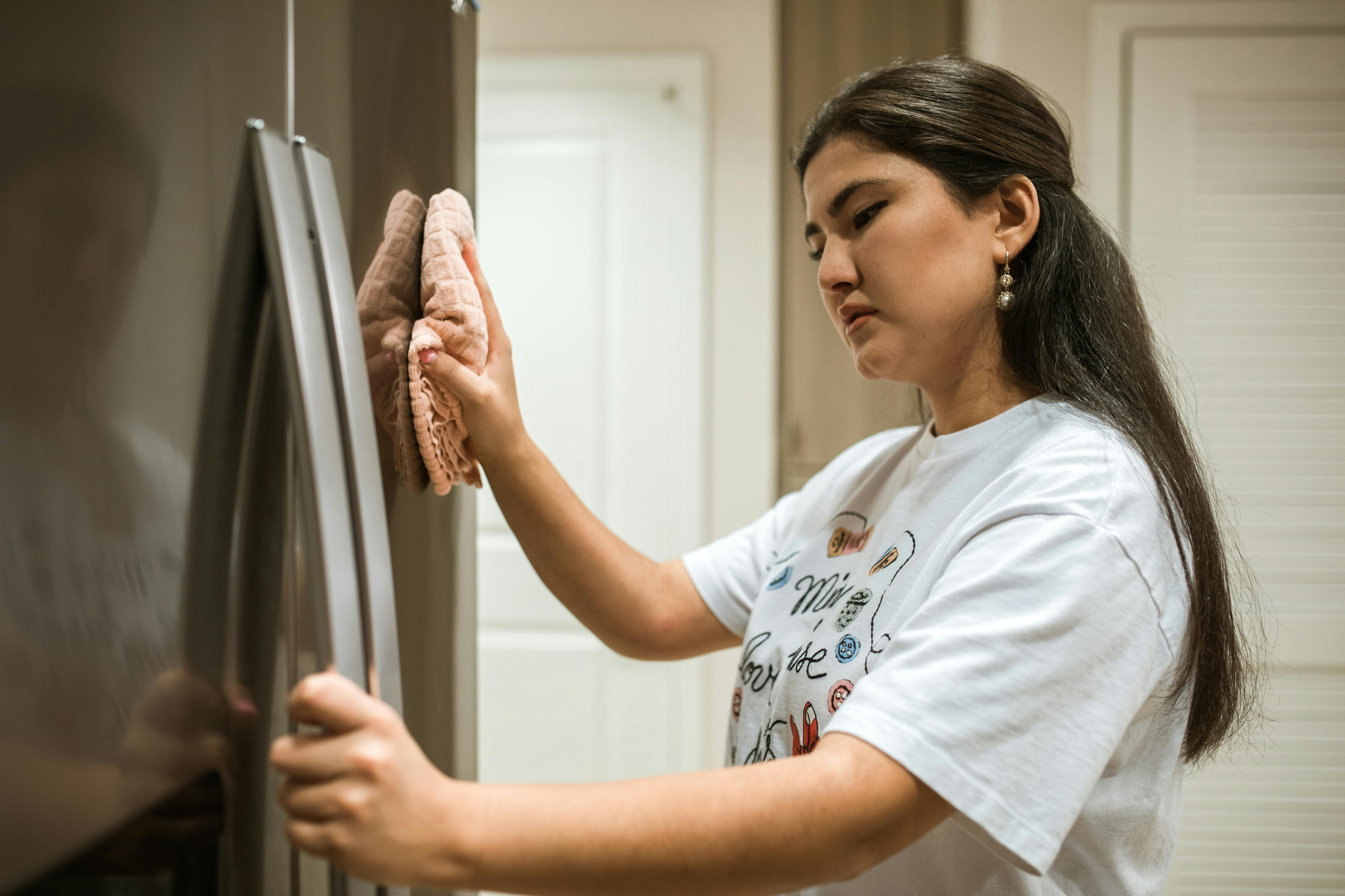 Professional home cleaning service with sparkling results
